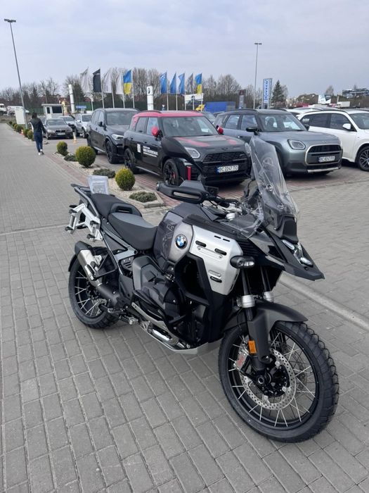 BMW мотоцикл Gs1300 advencher 2025