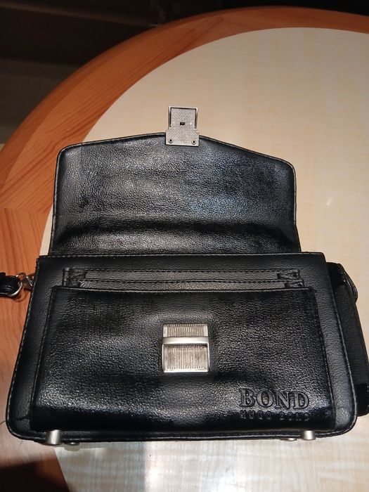 700 грн Чоловіча барсетка Hugo Bond