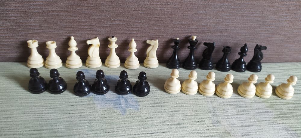 Шахові фігури поштучно