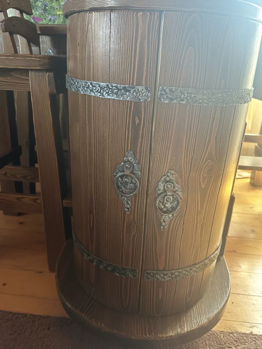 Продам кухню під старовину .Терміново .