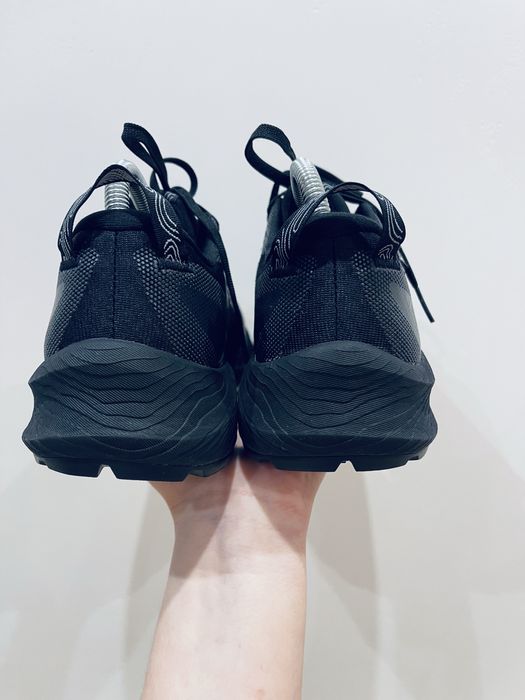 Кросівки жіночі Asics Gel-trabuco 39.5р
