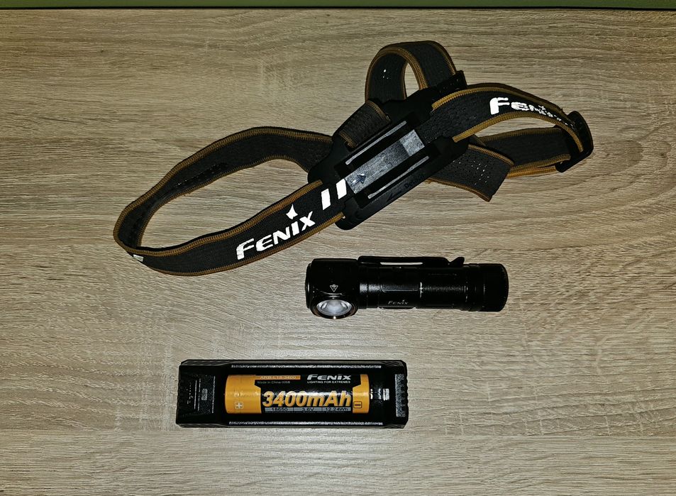 Latarka Fenix HM61R V2.0 Czołówka + oryginalna ładowarka