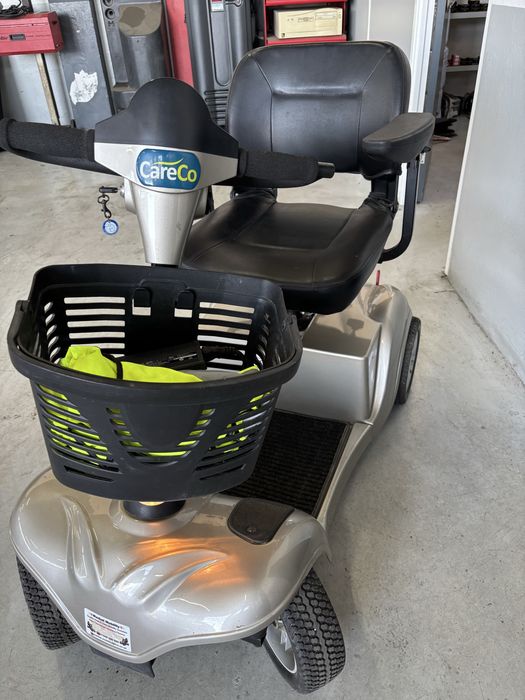 Cadeira eletrica mota para idosos Careco