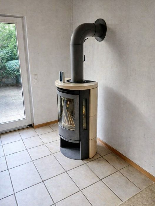 Kominek wolnostojący komin