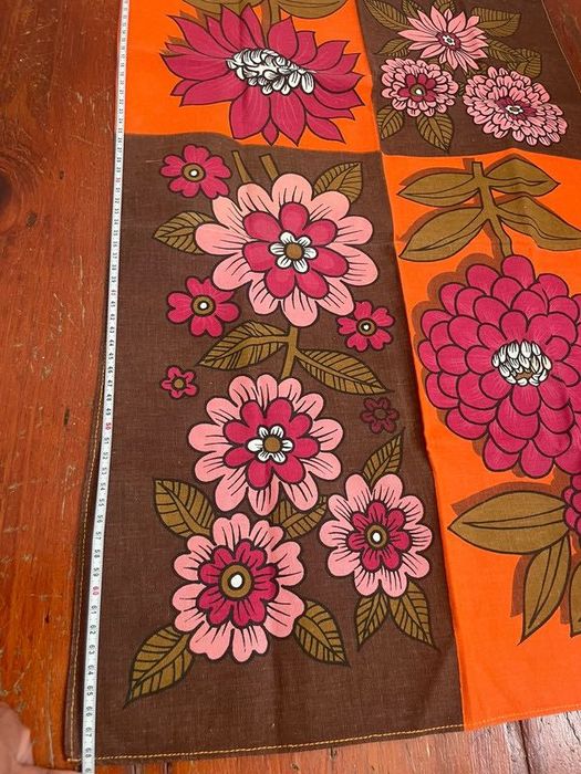Pano de mesa original anos 60/70