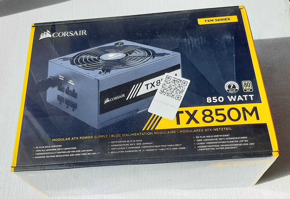 Fonte de alimentação 850 WATTS Corsair (NOVA, ainda plastificada)