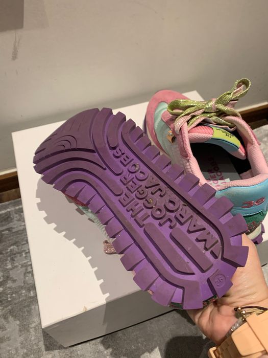 Sapatilha marca Marc jacobs