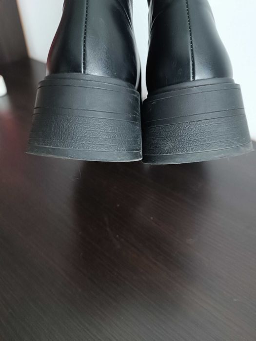 Жіночі зимові чоботи