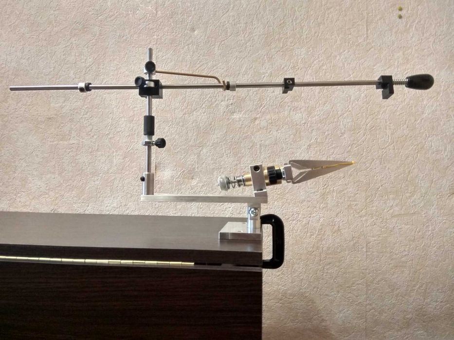 Точилка для ножів - Козак з Подіумом на липучках.