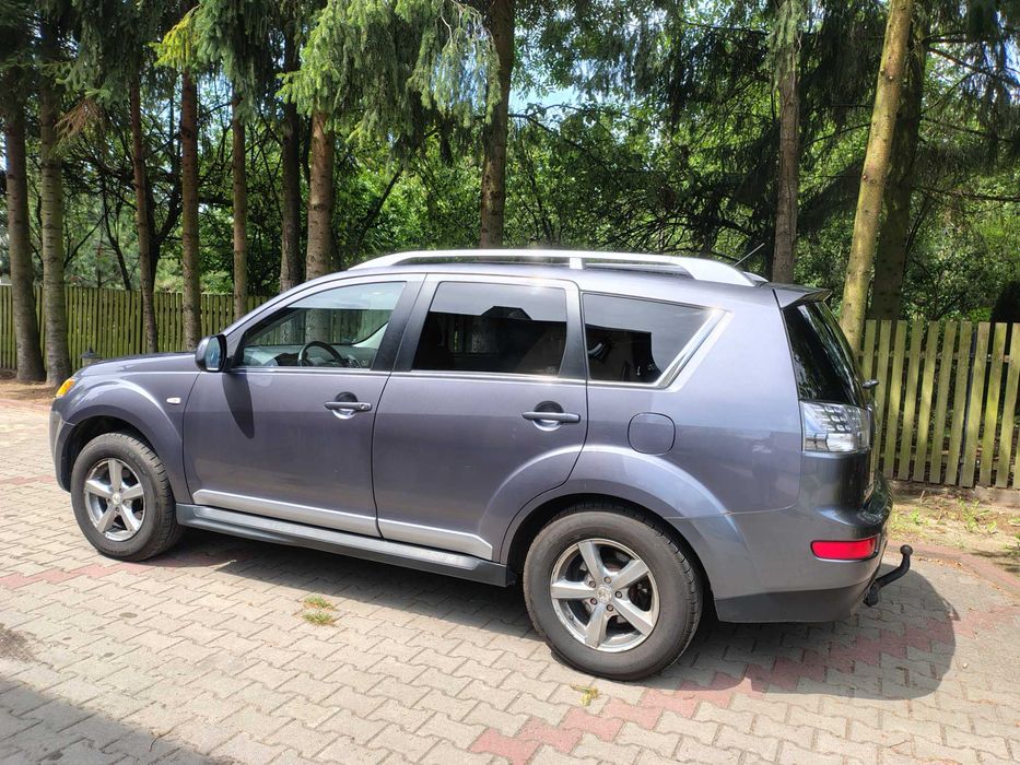 Mitsubishi  Outlander