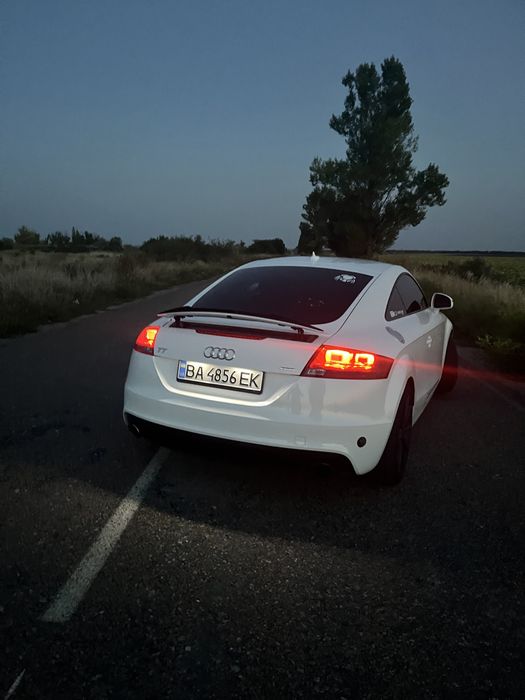 Продаж Audi tt 8j