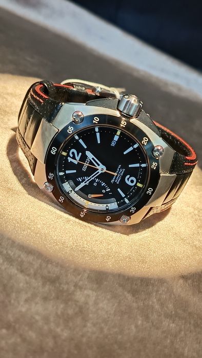 *NOS* Relógio Seiko Sportura KINETIC SRG005P2 (44 mm)