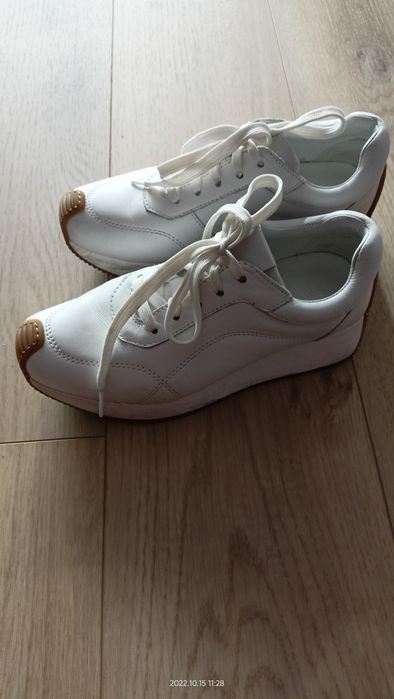 Sneakersy, białe, Gino Rossi, skórzane. Rozmiar 37, stan idealny.