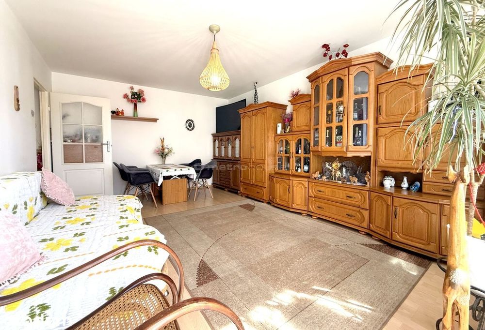 3 pokoje / CO miejskie / balkon / 1 piętro
