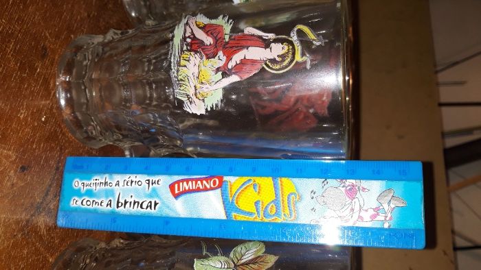 canecas com mais de 40 anos