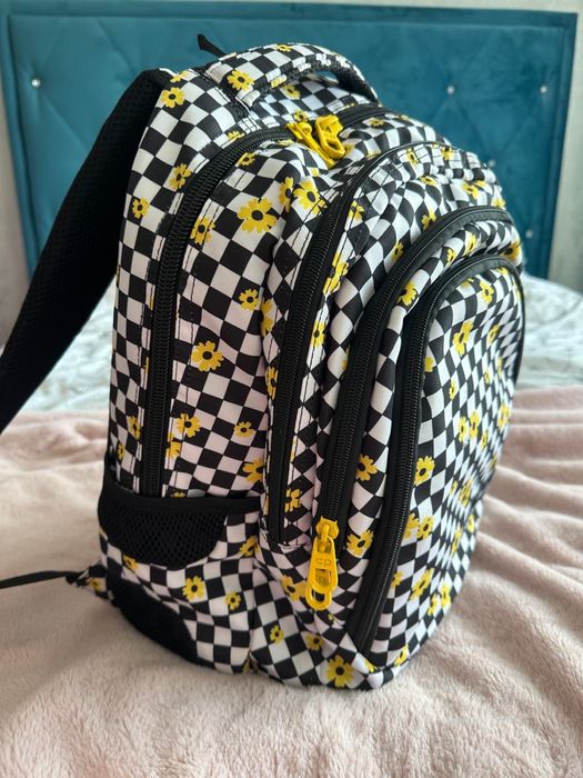 Plecaki szkolne 3 sztuki. Stan super.