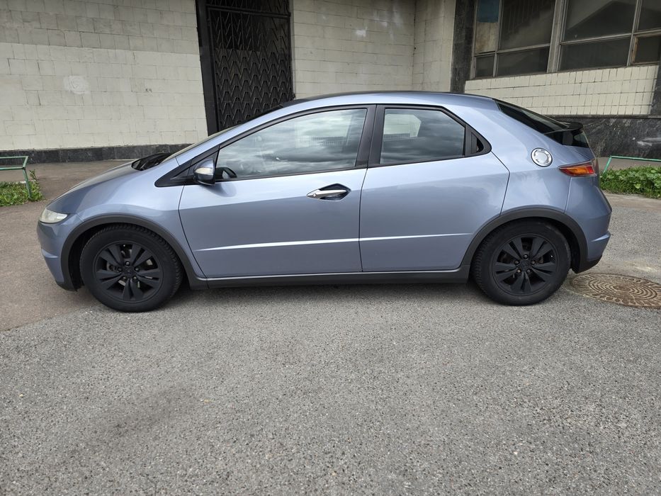 Продам Honda Civic 5D