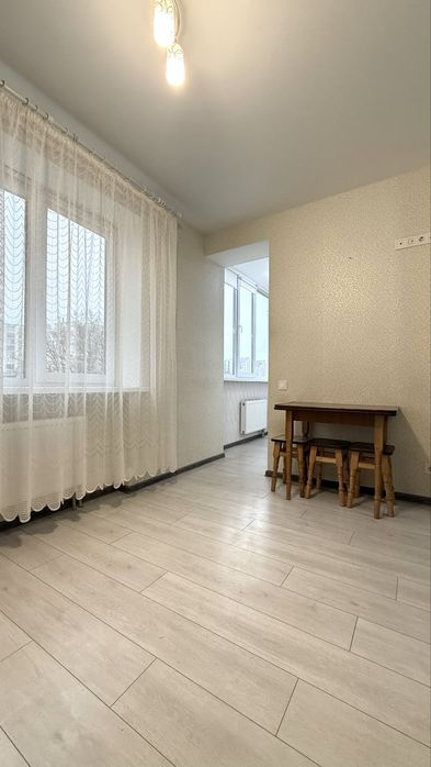 Продаж квартири 2й пов газ ЖК Молодіжне містечко Крюківщина Київ 5км