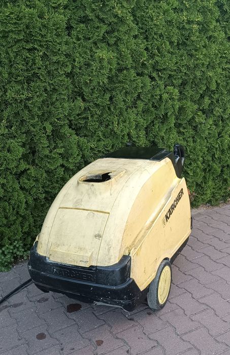 Myjka ciepła woda Karcher HDS 895 super  myjki karczer  prosta solidna konstrukcja gorąca woda