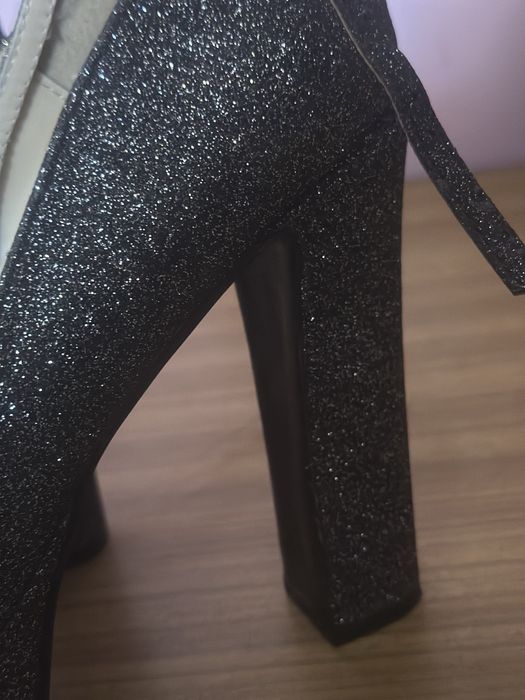 Sprzdam buty -na impreze