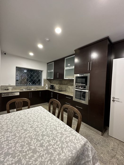Arrendam-se suites A 500 M CAMPUS AZURÉM UMINHO