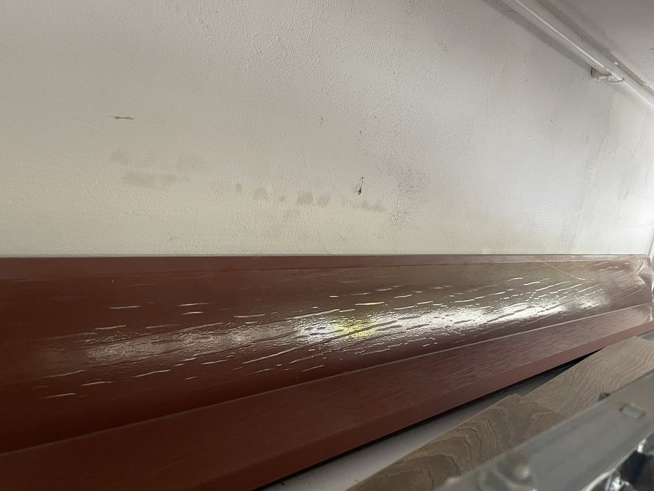 Obrobki blacharskie, pas podrynnowy