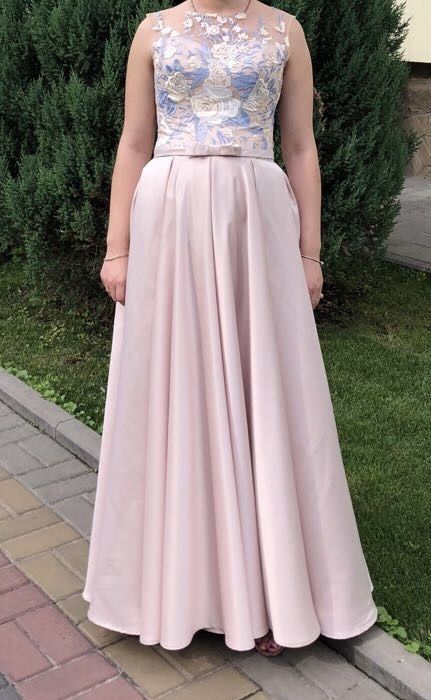 Продам святкову сукню