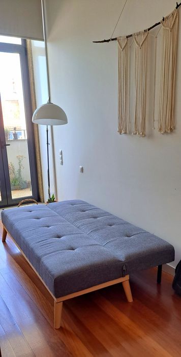 Sofá-cama 3 lugares -  como novo