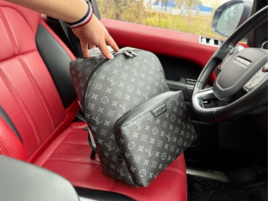 Louis Vuitton Discovery мужской рюкзак черный gaston labels унисекс