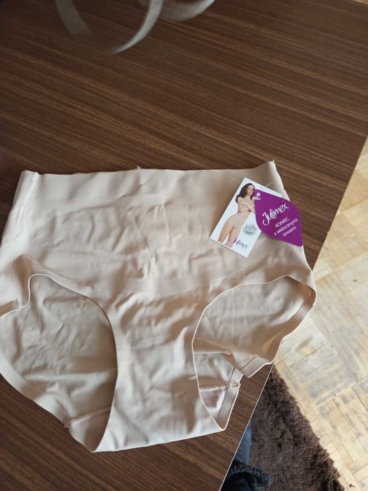 Majtki modelujące rozmiar L