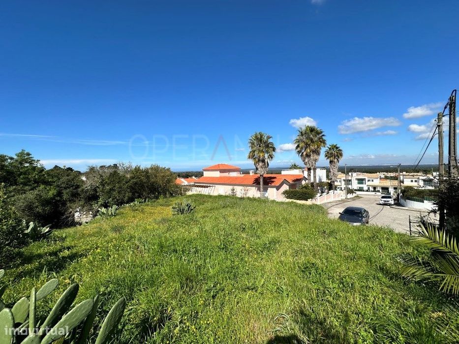 Residential Plot for Sale in Sesimbra