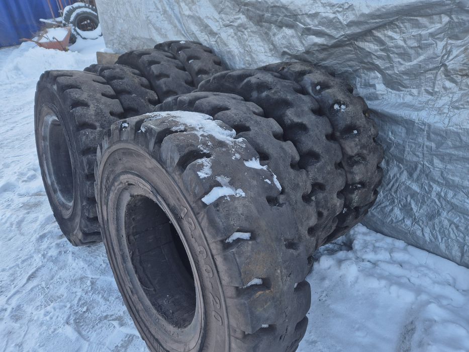 Opony pełne do wózka widłowego 1200x20