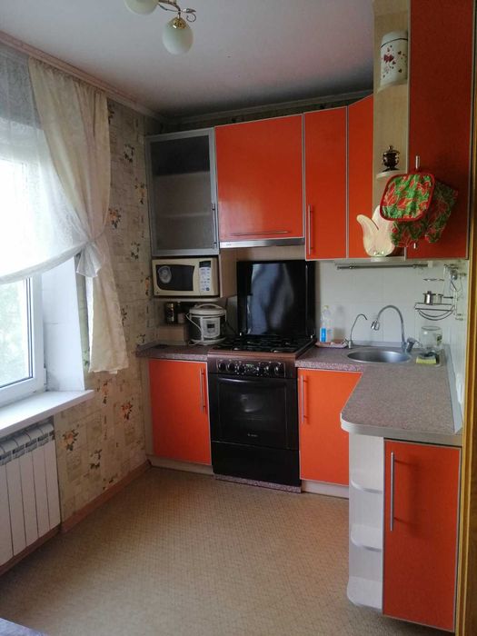 Продам 3-к квартиру,  Осипенковский мкрн, ул. Звенигородская