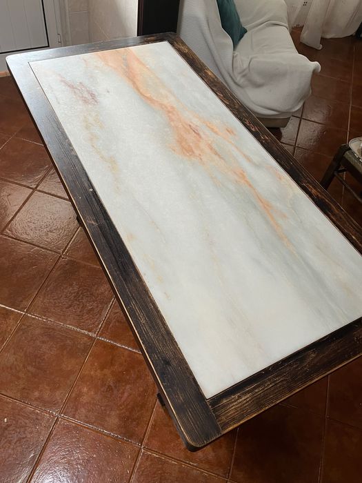 Mesa de Jantar de mármore e madeira maciça