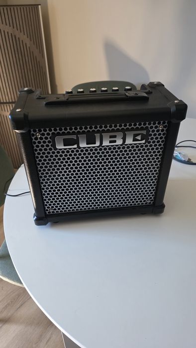 Amplificadir Combo Roland Cube