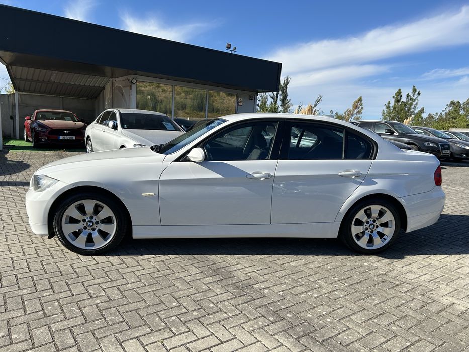BMW 318d - Distribuição e Bimassa + Garantia