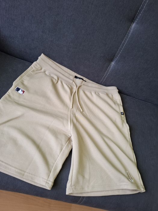 Nowe szorty męskie- kupione za 229 zł.