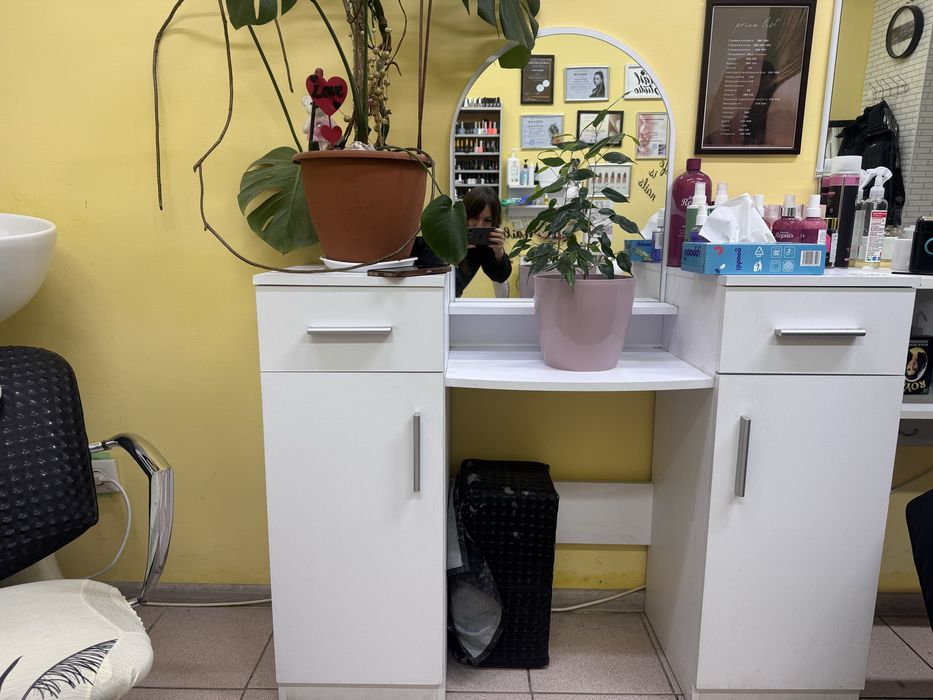 Туалетний столик тумба