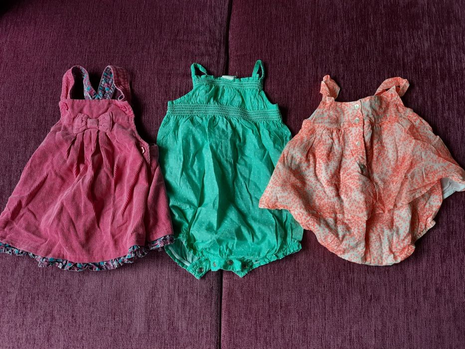 Trzy śliczne sukienki dla dziewczynki rozmiar 62-68