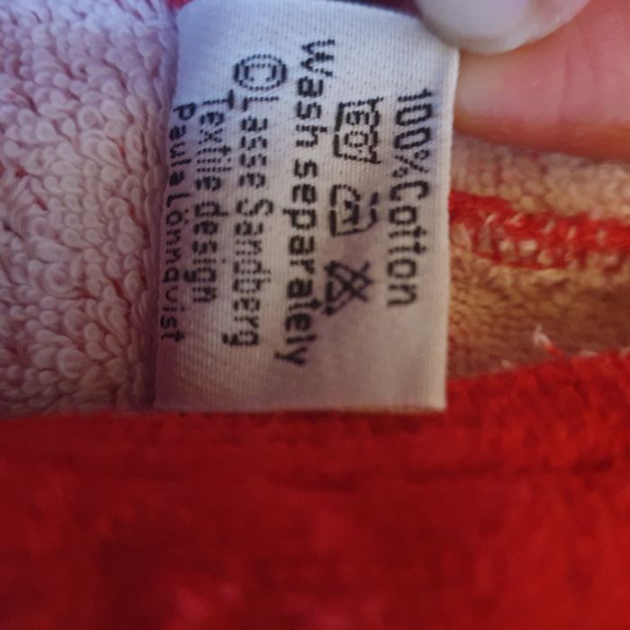 Czerwony szlafrok z duszkami