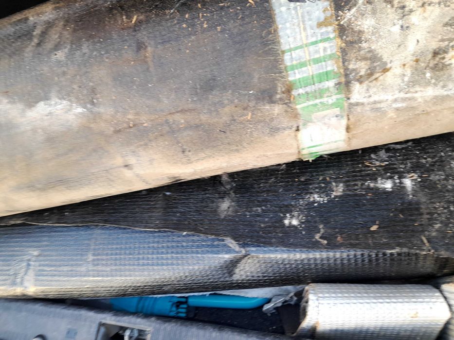 Rolos de tela de aluminio e alcatrao