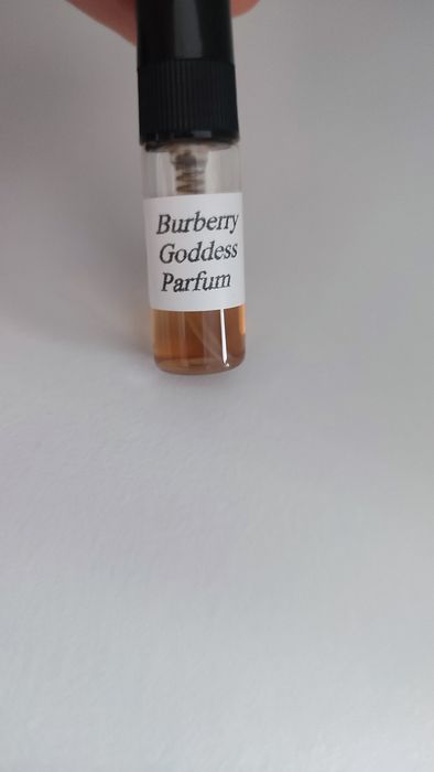 Perfumy Burberry Goddes woda perfumowana