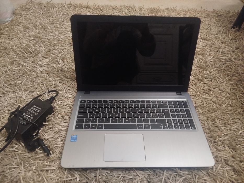 Computador Portátil ASUS