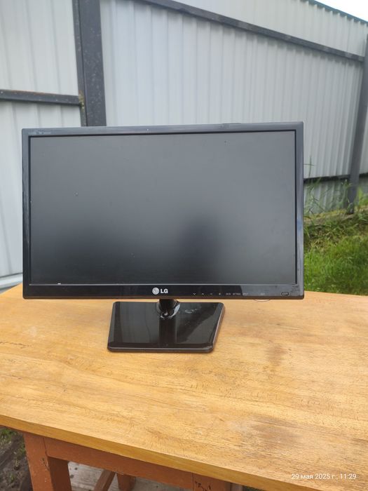 Телевізор Монитор LG M2232D-PZ