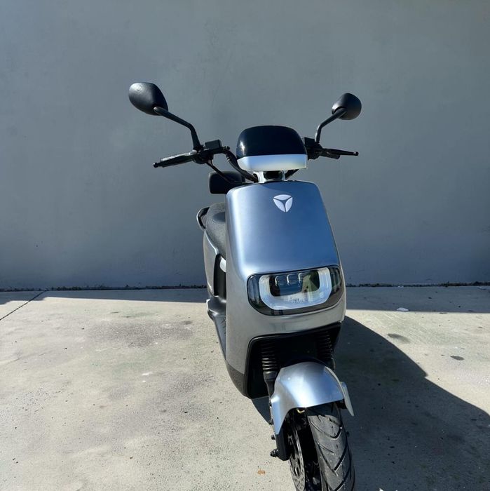 Skuter elektryczny Yadea E8S/Gwarancja /Bardzo niski przebieg/2025r