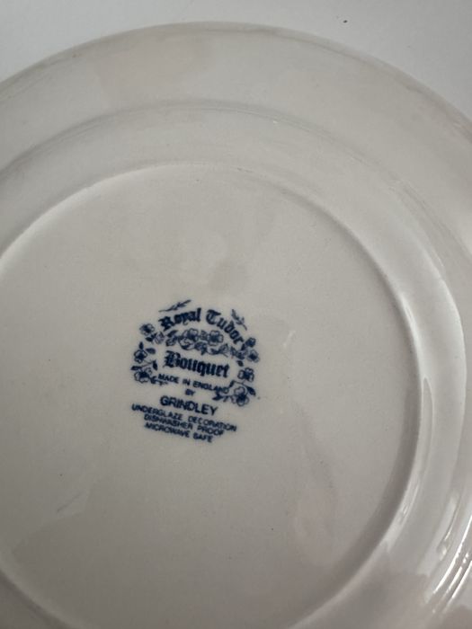 Vintage Serviço jantar Royal Tudor Bouquet by Brindley