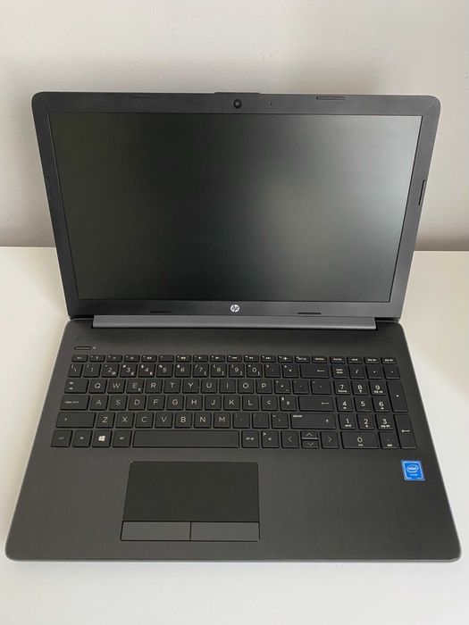 Portátil HP 15-da0xxx Intel Celeron N4000 CPU, 1TB, 4GB como novo