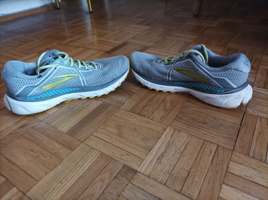 Buty sportowe do biegania damskie Brooks Adrenalinę GTS 20