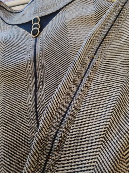 Свитер р.52-54 женский