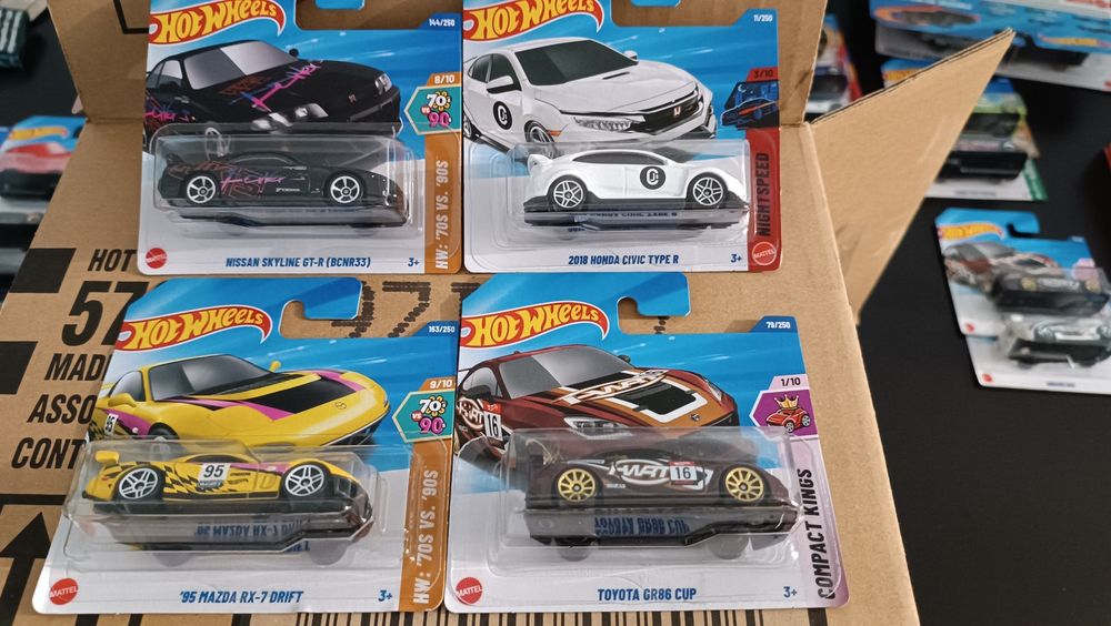 Nissan Honda Mazda Toyota  Hot Wheels 4 sztuki